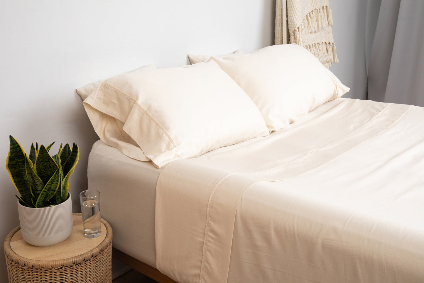 Organic Sateen Bed Sheets Set - EcoStuff