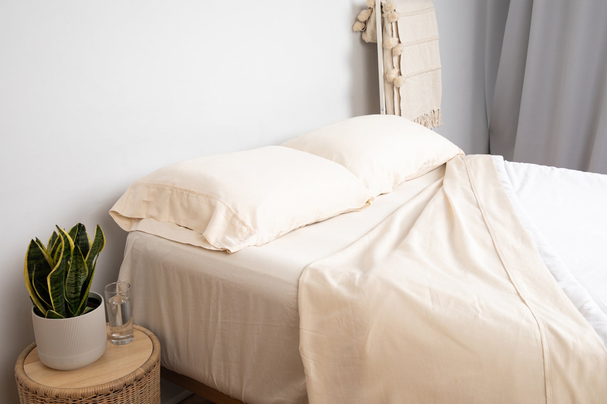 Organic Sateen Bed Sheets Set - EcoStuff